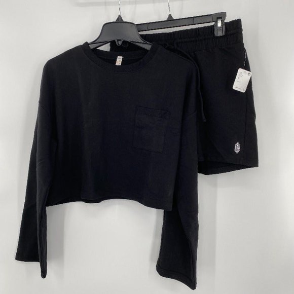 Free People NWT Sunny Set 2 Piece Sweatshirt Shorts Athleisure Set Black SM New - Picture 3 of 11